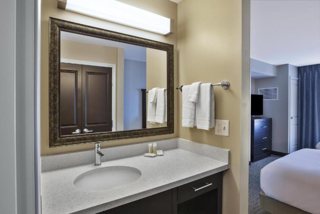 Staybridge Suites - Benton Harbor-St. Joseph By Ihg Eksteriør bilde